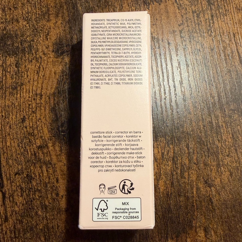 Fenty Beauty Match Stix Correcting Skinstick Pumpkin 04 NIB - Picture 3 of 3